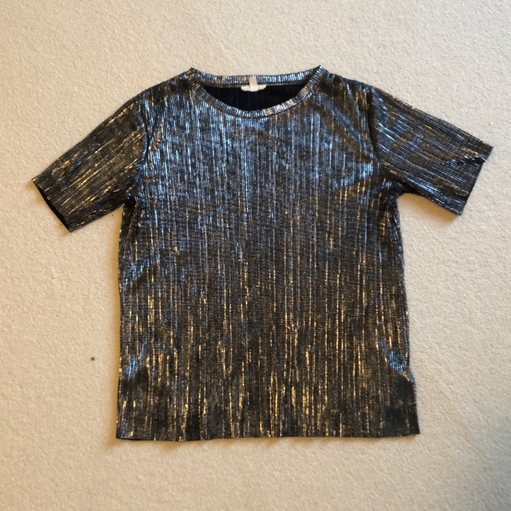 UO Silver t shirt